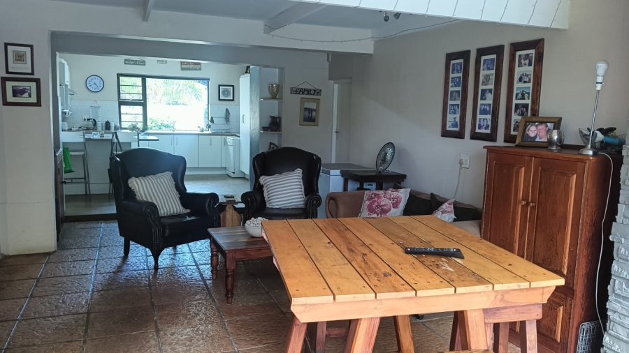 4 Bedroom Property for Sale in Nahoon Valley Park Eastern Cape